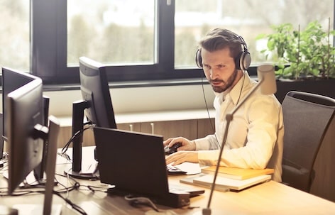 CONTATTACI CONTATTACI